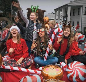 Photo of kids on a parade float